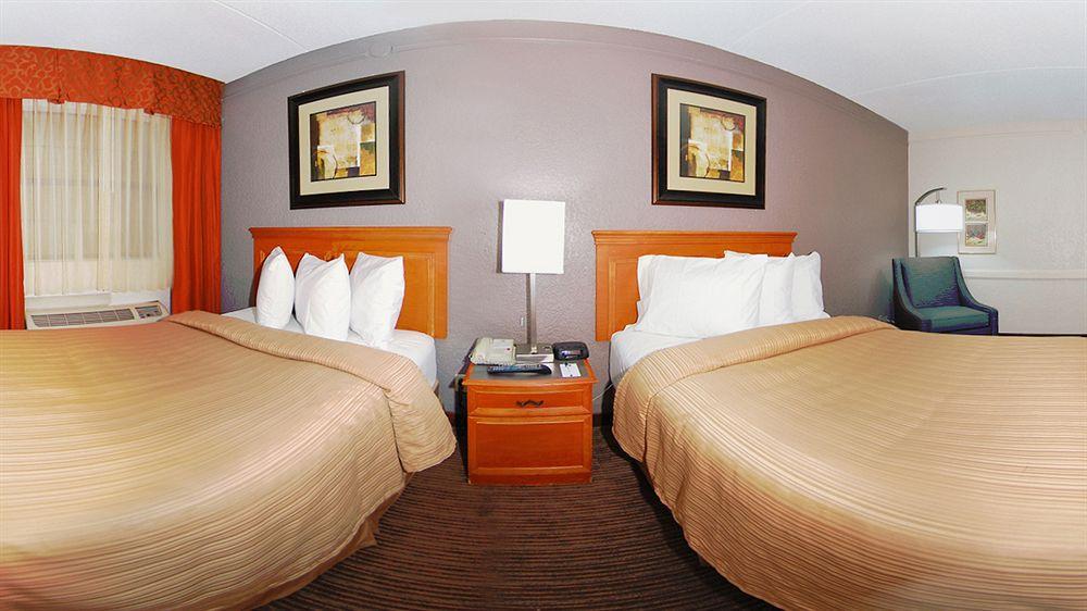 Quality Inn & Suites Airport Charlotte Exteriér fotografie