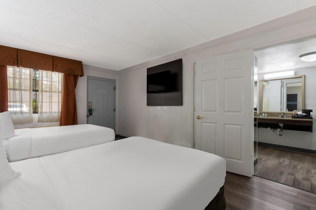 Quality Inn & Suites Airport Charlotte Exteriér fotografie