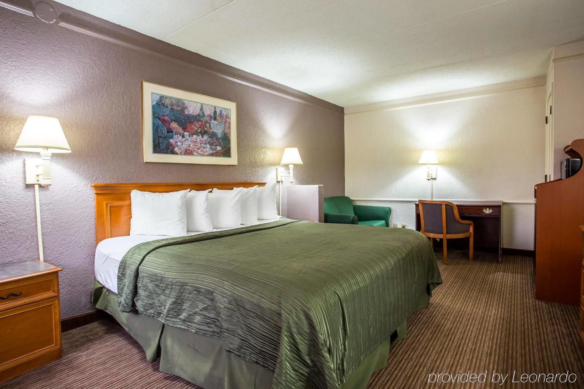 Quality Inn & Suites Airport Charlotte Exteriér fotografie